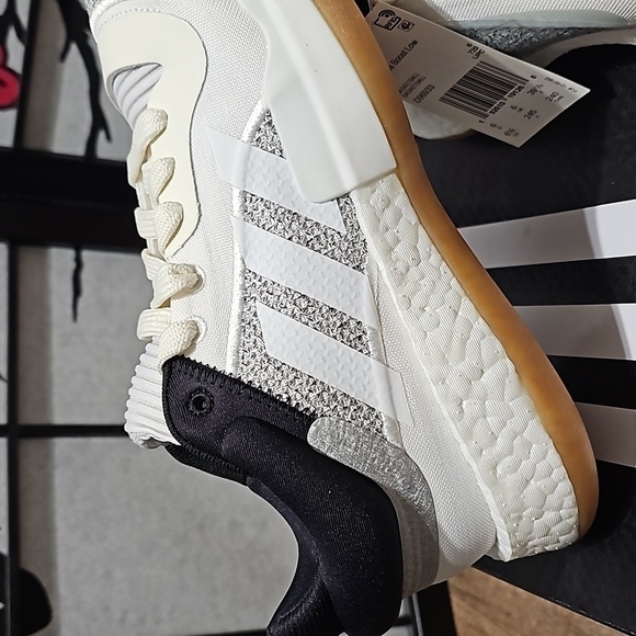 Adidas Marquee Boost Low Top Basketball Shoes NWB 6.5 - Picture 6 of 9